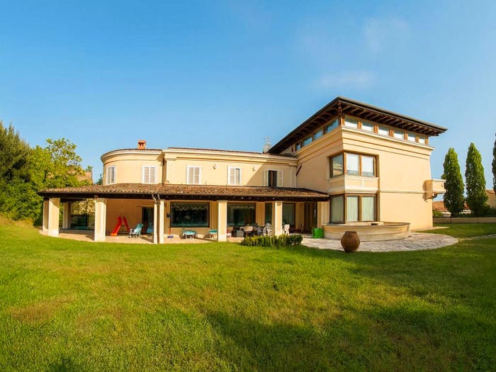 Casa con 6 locali in vendita in Viale Maggio, Centro, Fabriano