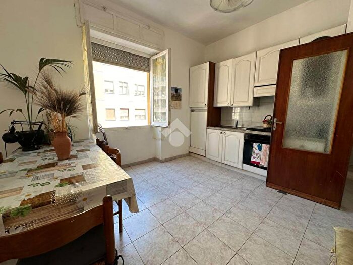 Appartamento quadrilocale in vendita in Via dei Giudicati, Piazza Giovanni XXIII, Cagliari