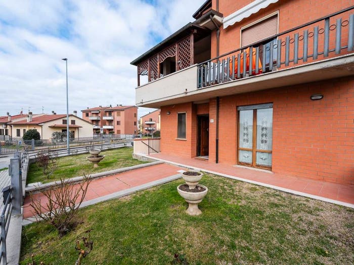 Appartamento con 5 locali in vendita in Largo Piero Gobetti, Camucia Monsigliolo, Cortona