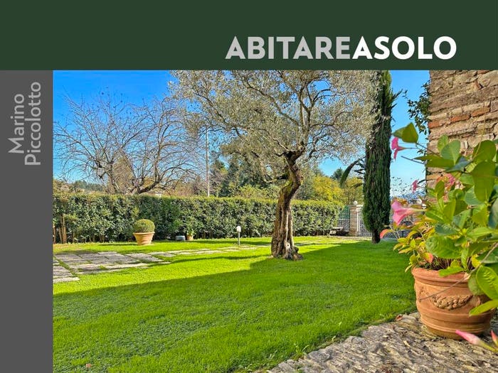 Casa con 6 locali in vendita in via Castelcucco, Asolo