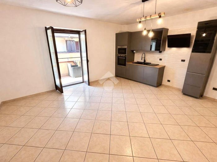 Appartamento con 5 locali in vendita in Via Tommaso Campanella, Nuovo Corso Campano Marchesella, Giugliano in Campania
