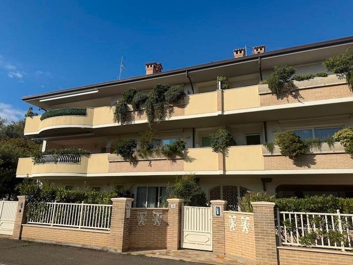 Casa con 6 locali in vendita in Via Villafranca, Centro, Cervia