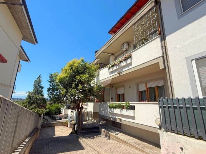 Appartamento quadrilocale in vendita in Via Monte Viglio, Ospedale, Pescara
