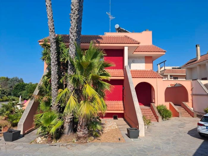 Casa con 6 locali in vendita in Via Rapolla Traversa Destra, Salesiani Caliò, Lecce