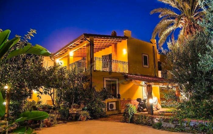 Casa con 6 locali in vendita in FONTANA SERRO, GiardiniNaxos
