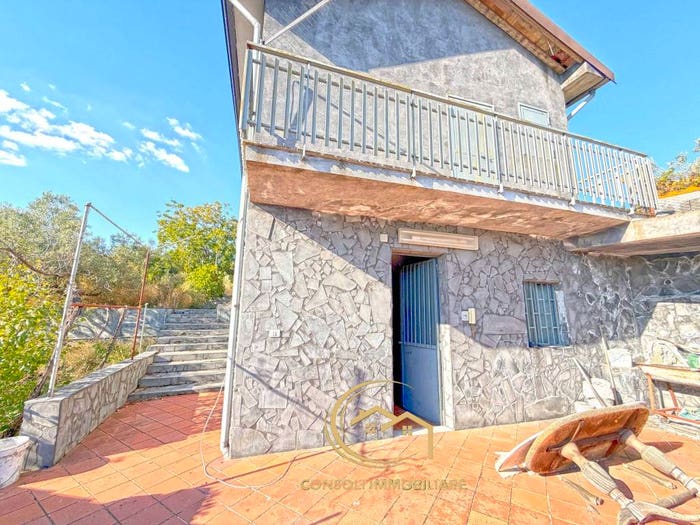 Casa trilocale in vendita in Via Vidalba, Rovittello, Castiglione di Sicilia