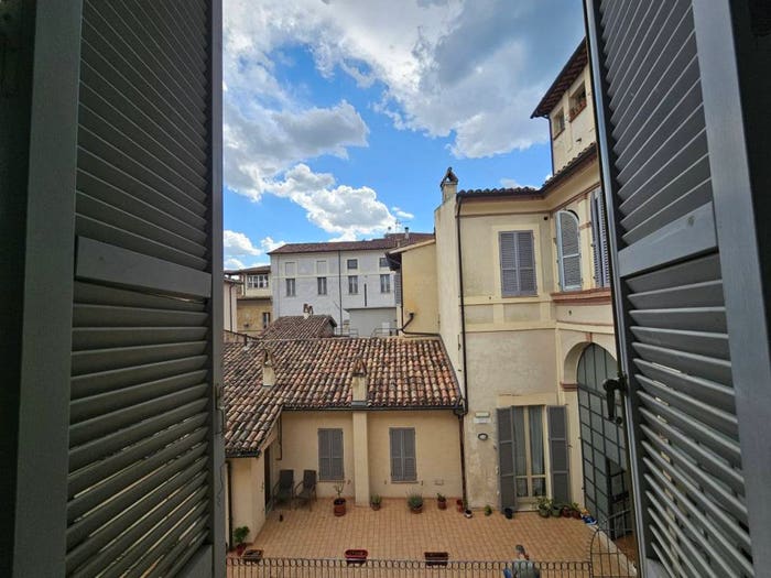 Appartamento quadrilocale in vendita in Via Giuseppe Mazzini, Centro Storico, Foligno