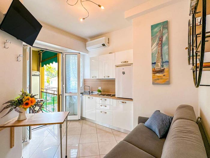 Appartamento monolocale in vendita in Via Aurelia, Centro, Loano