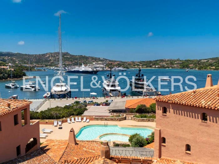 Appartamento quadrilocale in vendita in Porto Cervo, Arzachena