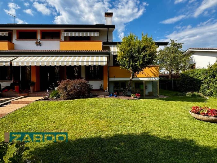 Casa con 6 locali in vendita in via roma, Centro, Altivole