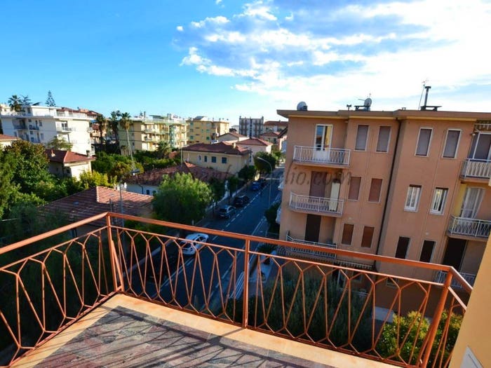 Appartamento bilocale in vendita in via vittorio emanuele, Centro, Bordighera
