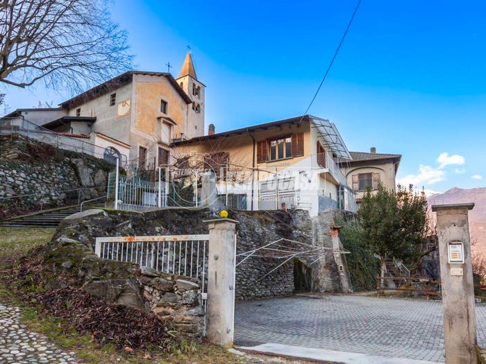 Casa con 6 locali in vendita in Via San Pancrazio, Vaie