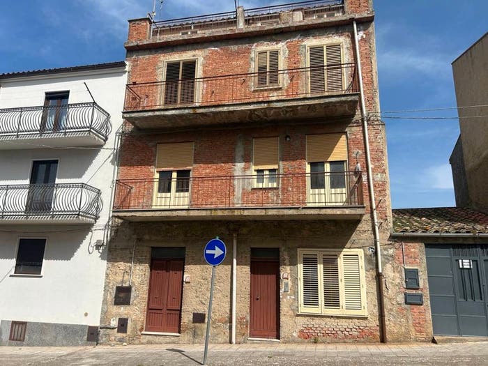 Casa con 6 locali in vendita in Via Libertà, Centro, Castellana Sicula