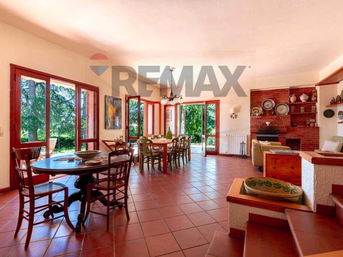 Casa con 6 locali in vendita in via orosio, Centro, Mascalucia