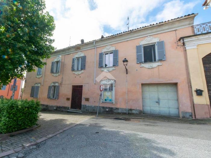 Appartamento trilocale in vendita in Piazza della Libertà, Mirabello Monferrato