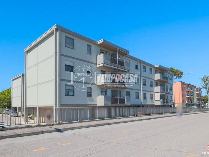 Appartamento con 5 locali in vendita in Via Giuseppe Verdi, Centro, Misano Adriatico
