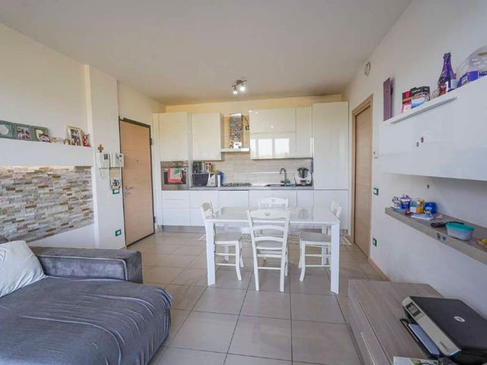 Appartamento trilocale in vendita in via F Nullo, Bonate Sopra