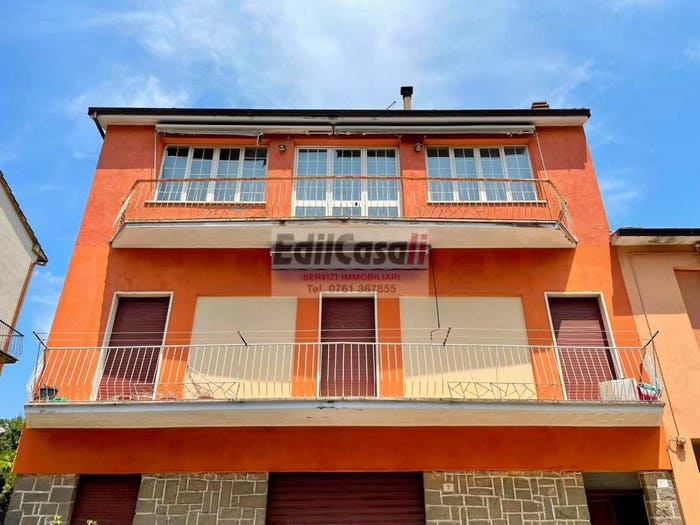Appartamento con 6 locali in vendita in Via Risorgimento, Centro, Graffignano