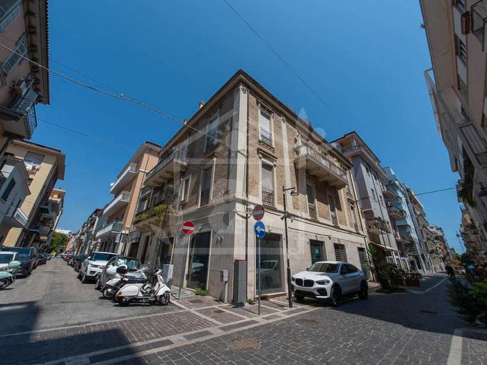 Appartamento trilocale in vendita in Via Carlo Poerio, Stazione Centrale Corso Vittorio, Pescara