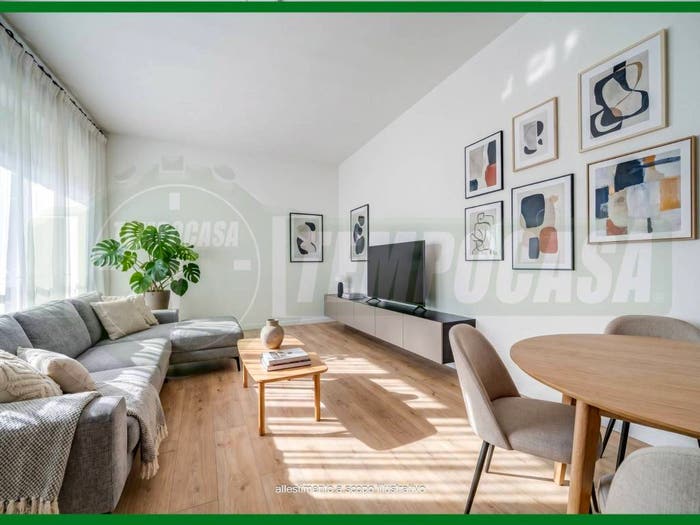 Casa con 6 locali in vendita in Via GRAMSCI, Moriggia, Gallarate
