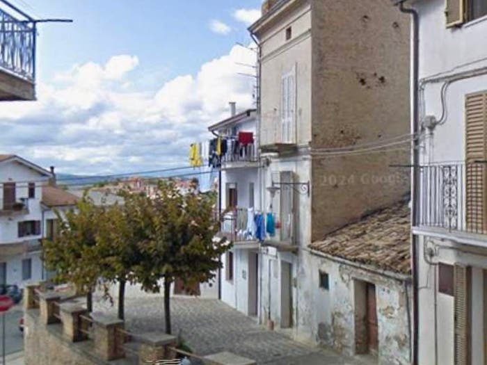 Casa con 6 locali in vendita in Vico III Ovidio Publio Nasone, Centro, Castel Frentano