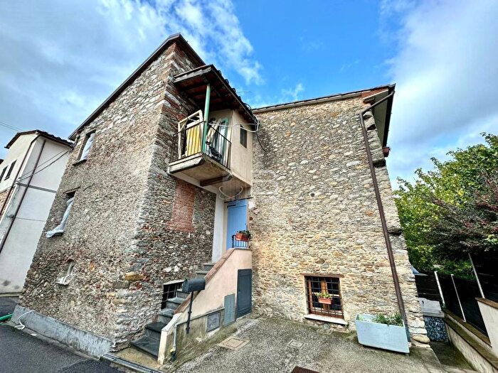 Casa trilocale in vendita in Via Fiumetto, Ripa Pozzi Querceta Ponterosso, Seravezza