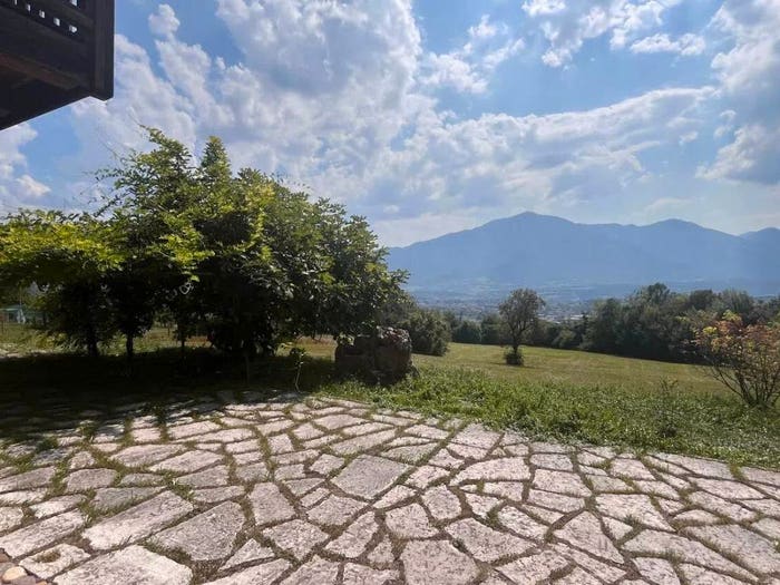 Casa con 6 locali in vendita in Via Carpene, Pedavena
