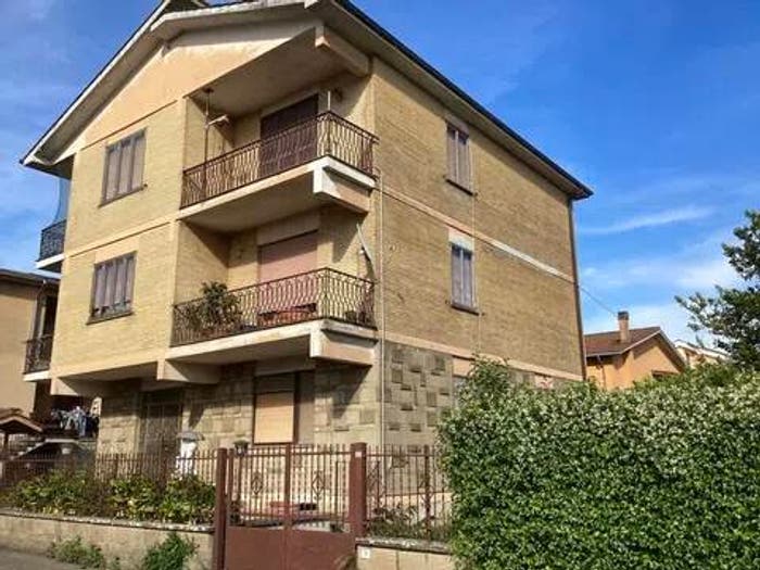 Appartamento con 6 locali in vendita in Via Giovanni Verga No Number, Bassano Romano