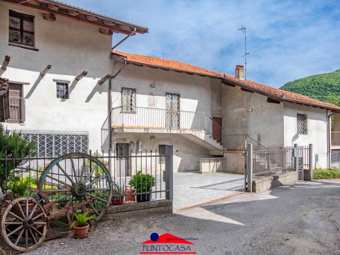 Casa trilocale in vendita in Strada Alvernia, Tettorosso, Roccabruna