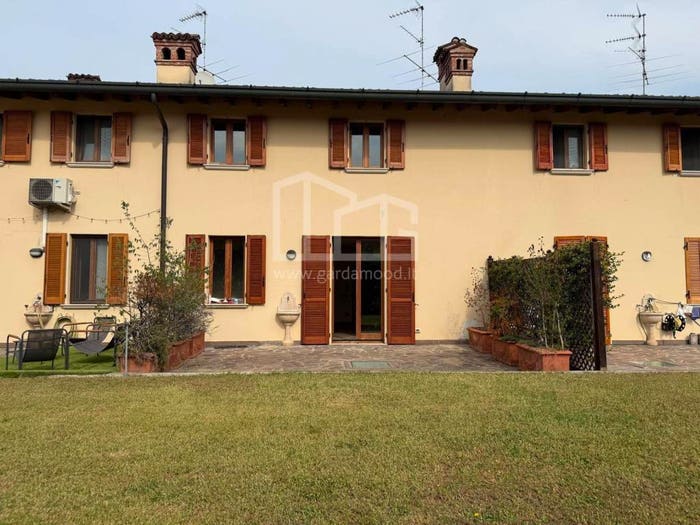 Casa trilocale in vendita in VIA CAVOUR, Centro, Ghedi