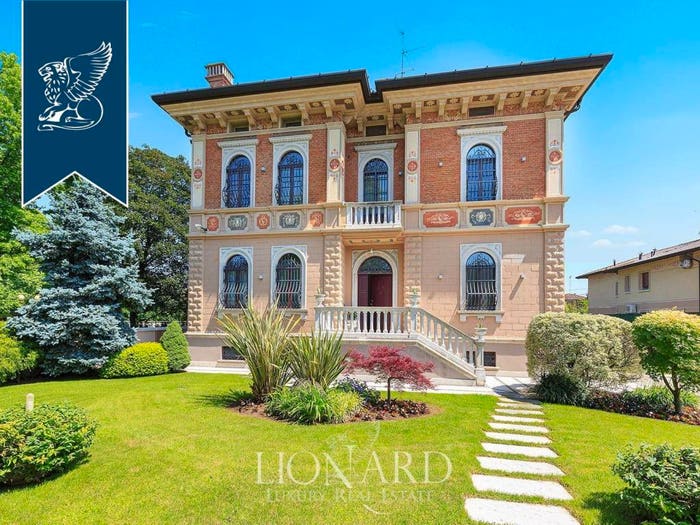 Casa con 6 locali in vendita in Centro, Chiari