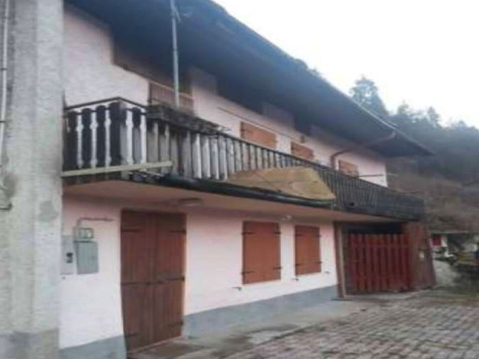 Casa trilocale in vendita in Via Novegno, Centro, Arsiè