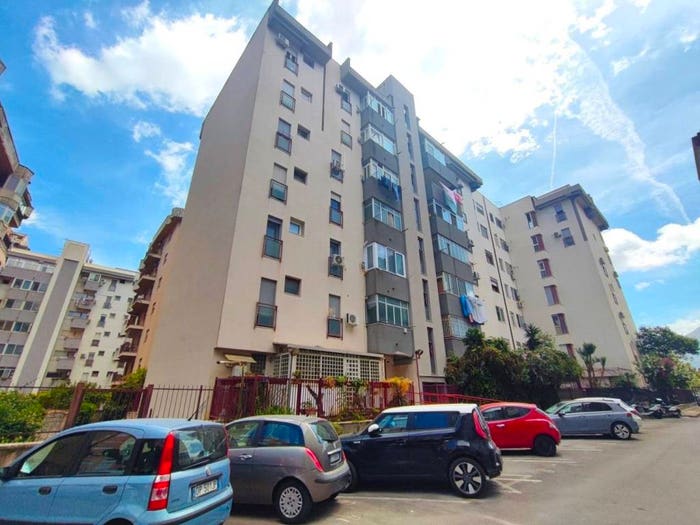 Appartamento con 5 locali in vendita in Via Monti Iblei, Strasburgo Belgio, Palermo
