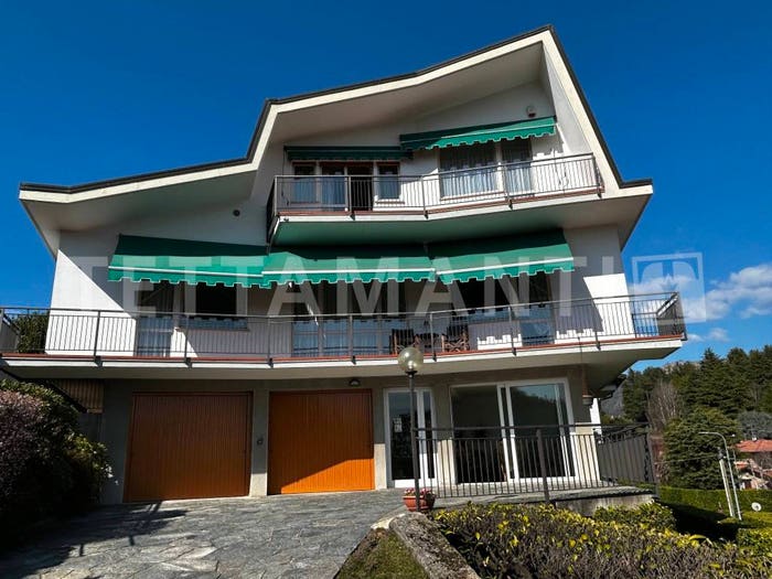 Casa con 6 locali in vendita in Via Ca' Franca, Centro, Montorfano