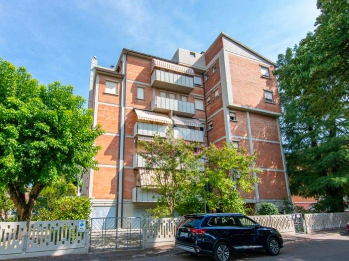 Appartamento quadrilocale in vendita in Via luigi capuana, Aeroporto, Ferrara