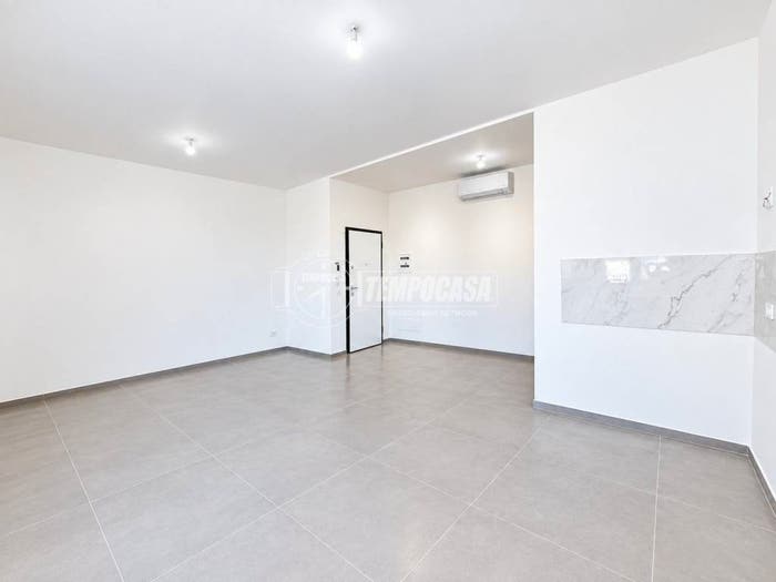 Appartamento quadrilocale in vendita in Via fregni, Sant'Agnese Università, Modena