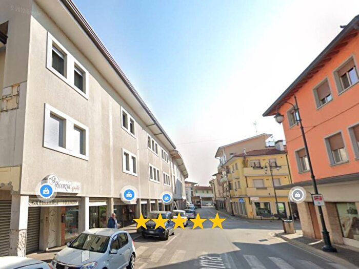 Appartamento con 6 locali in vendita in Roma, Centro, San Giorgio di Nogaro