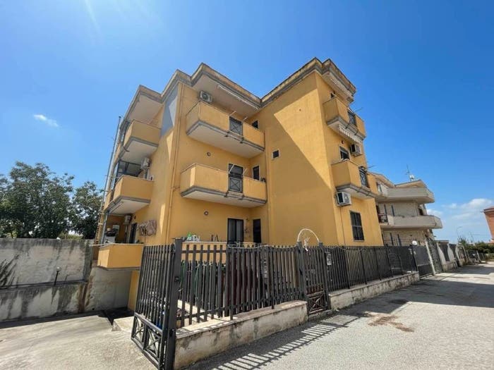 Appartamento quadrilocale in vendita in via duca degli abruzzi, Mondragone