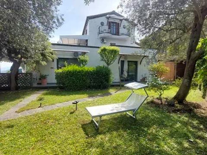 Casa con 6 locali in vendita in Strada Panoramica No Number, Vico Equense