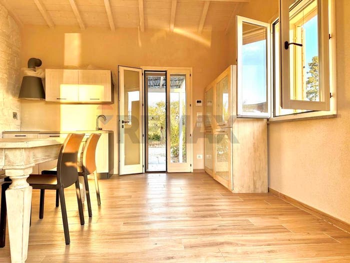Casa bilocale in vendita in Campiglia Marittima