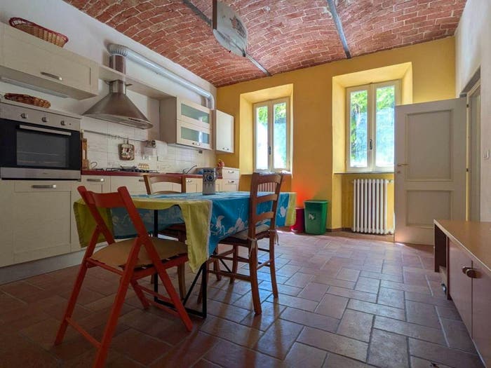 Casa con 6 locali in vendita in Scurzolengo