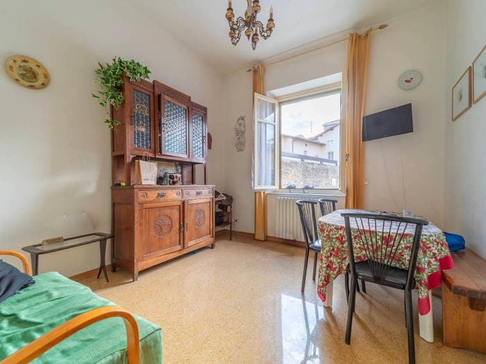 Appartamento trilocale in vendita in Borgo Primo Groppi, Centro Storico, Parma