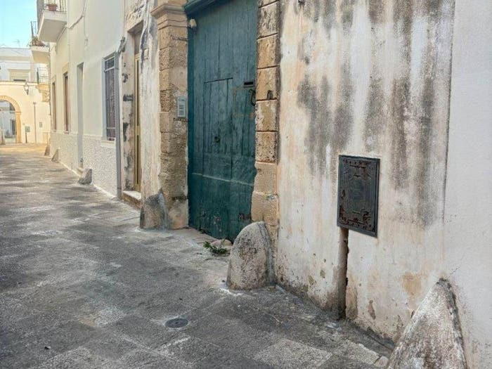 Casa quadrilocale in vendita in Via Porta di Ferro, Centro, Soleto