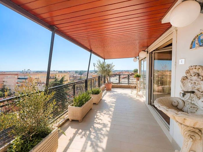 Casa con 6 locali in vendita in Via dei Gonzaga, Pisana Bravetta, Roma