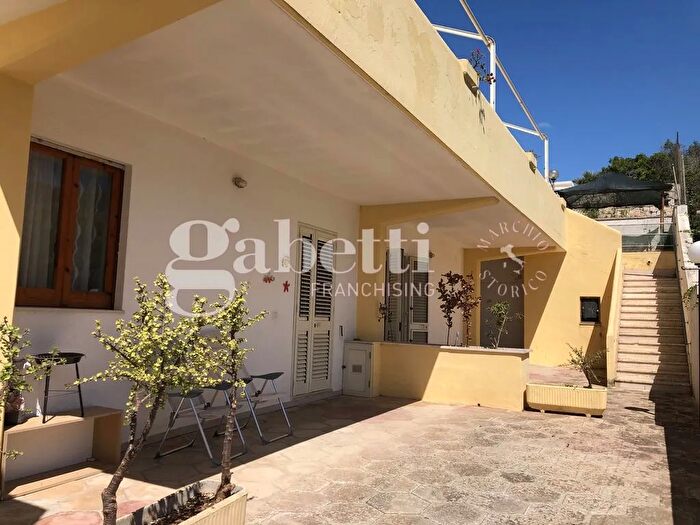 Appartamento trilocale in vendita in Via Jacopo Sansovino, Santa Cesarea Terme