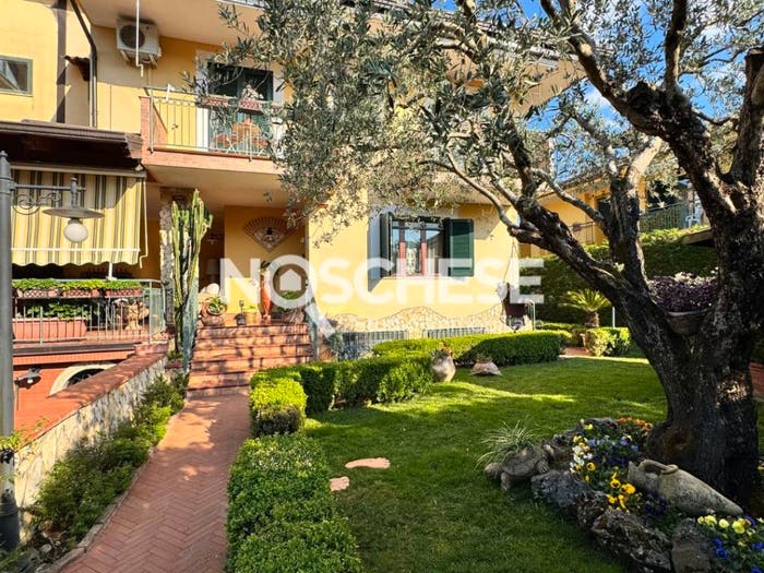 Casa con 6 locali in vendita in Via Malche, Giffoni Sei Casali