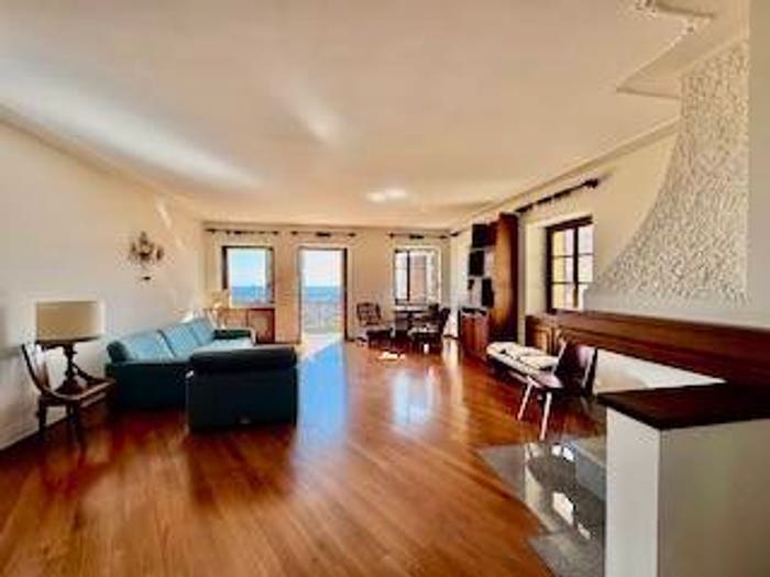 Appartamento con 6 locali in vendita in Via Amedeo Avogadro di Quaregna, Centro Storico, Biella