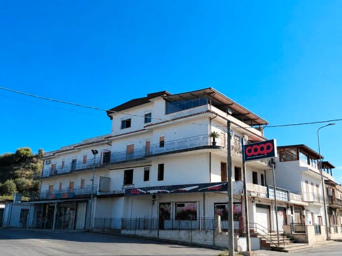 Appartamento con 6 locali in vendita in VIA NAZIONALE TERME VIGLIATORE, Terme, Terme Vigliatore