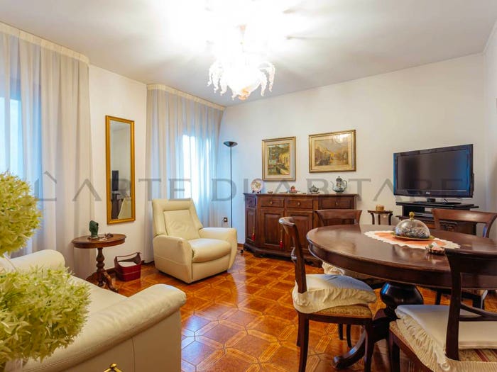 Appartamento quadrilocale in vendita in Campo Guglielmo Marconi, Centro Storico, Chioggia