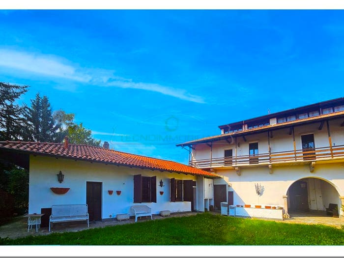 Casa con 5 locali in vendita in Vezzo, Gignese